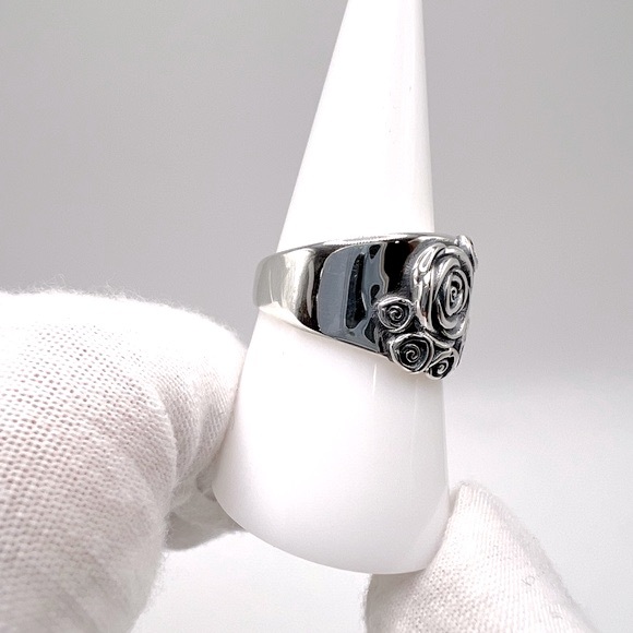 .925 Sterling Silver Roses Ring - Picture 6 of 17